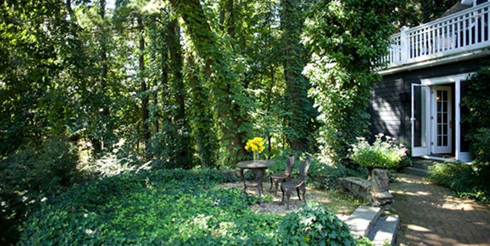 Buttermilk Falls Inn & Spa Milton Exteriör bild