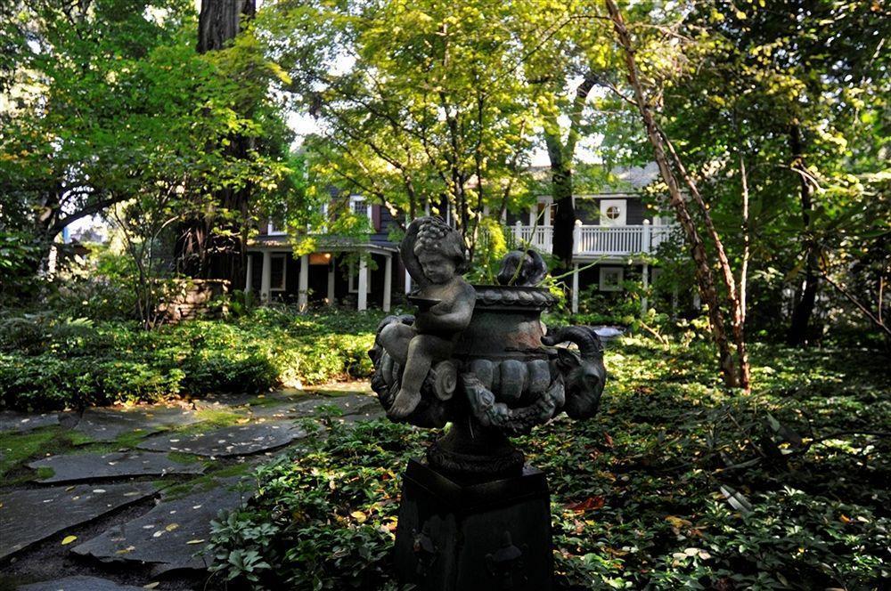 Buttermilk Falls Inn & Spa Milton Exteriör bild