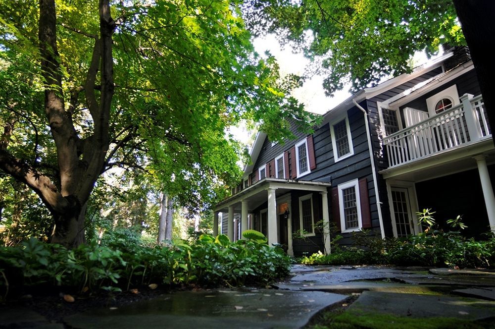 Buttermilk Falls Inn & Spa Milton Exteriör bild